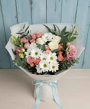 Букет цветов из:  Розы, Лизиантусы и Хризантемы в Красноуральске