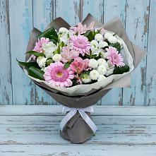 Букет цветов из:  Герберы, Альстромерии и Хризантемы в Красноуральске