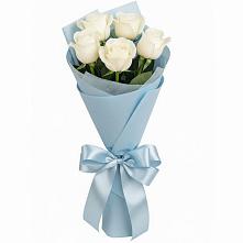 Букет 5 Белых роз Проуд в Красноуральске