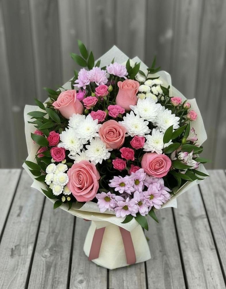 Букет цветов из: Альстромерии, Гвоздики, Розы и Хризантемы в Красноуральске