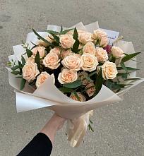 Букет Кремовые розы Латте в Красноуральске