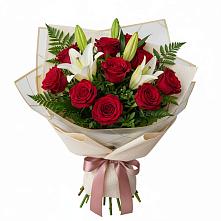 Букет цветов из:  Лилии и Розы #REPLACE_PRED# Красноуральске