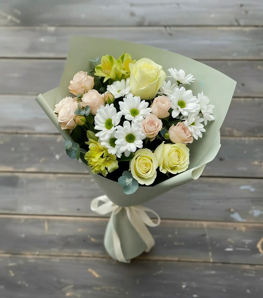 Букет цветов из: Альстромерии, Розы и Хризантемы в Красноуральске