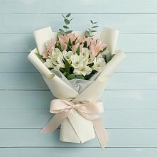 Букет цветов из:  Альстромерии #REPLACE_PRED# Красноуральске