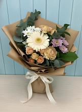 Букет цветов из:  Герберы и Хризантемы в Красноуральске