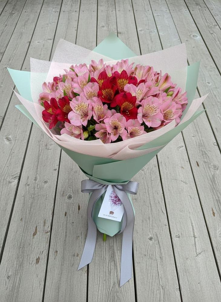Букет цветов из: Альстромерии в Красноуральске