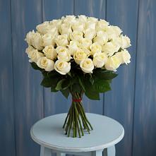 Букет 51 Белая роза Эдлесс Лав в Красноуральске