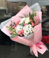 Букет цветов из:  Розы, Лизиантусы и Хризантемы в Красноуральске