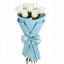 Букет 7 белых роз Проуд в Красноуральске